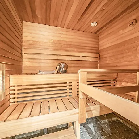 Lavi By Aavalevi * Levi